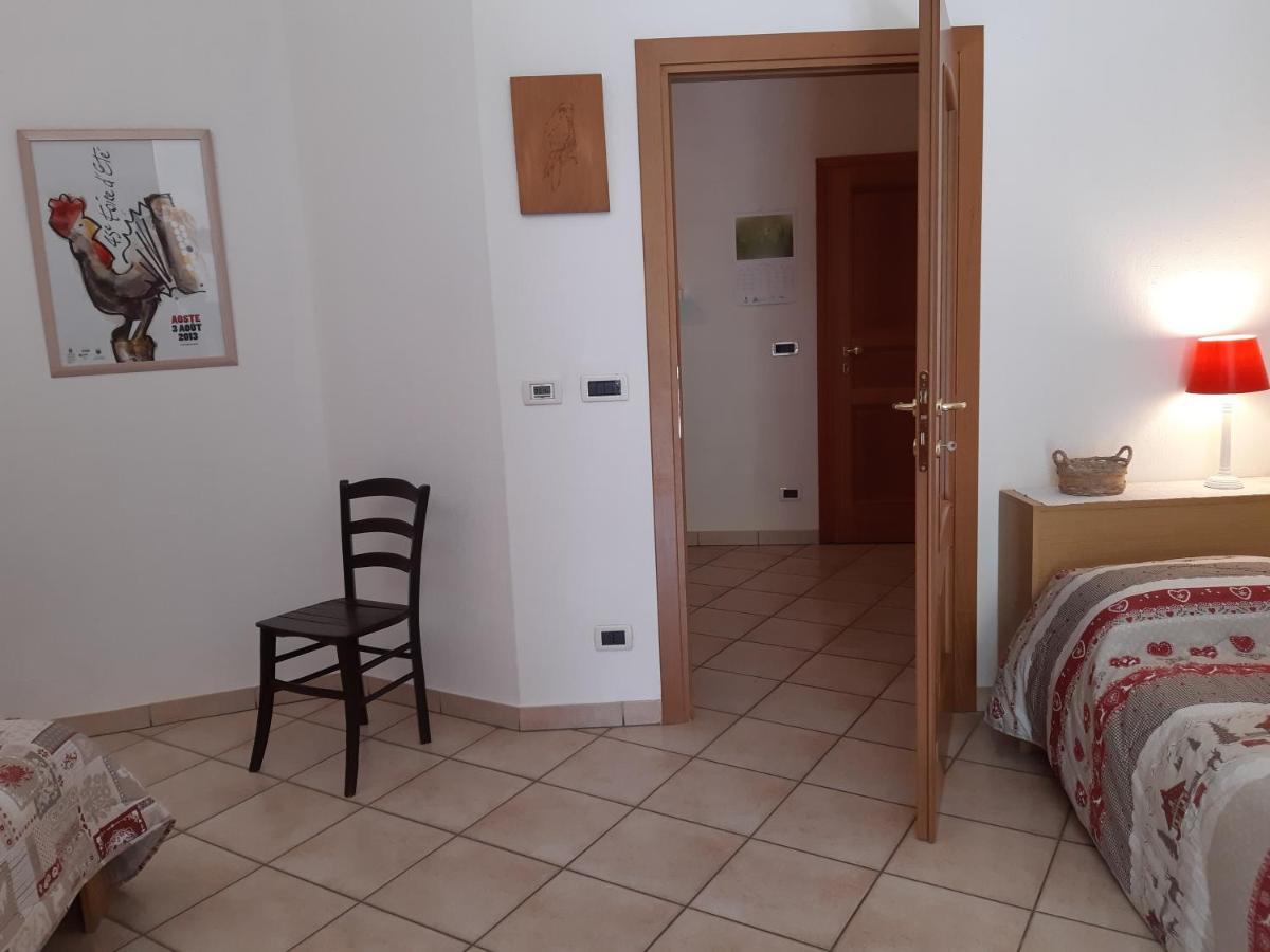 Il Pesco - Cir 0024 Apartment นุส ภายนอก รูปภาพ